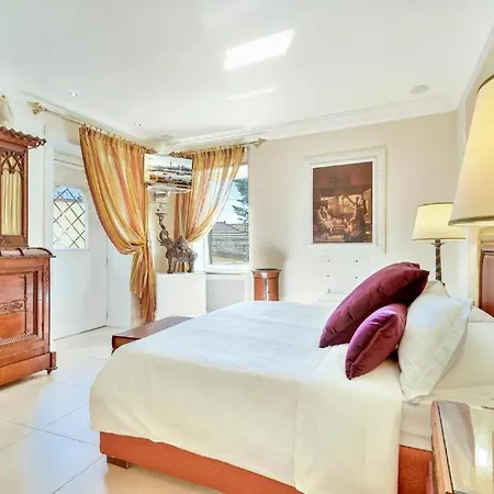 Ito بيت ضيافة